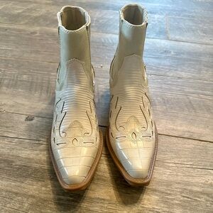 Women western booties